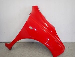 NISSAN MICRA K12 03-09 BŁOTNIK PRZEDNI PRAWY Z10