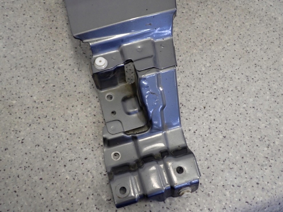 SUZUKI GRAND VITARA II 05 - BŁOTNIK PRZEDNI PRAWY ZDL 9/14