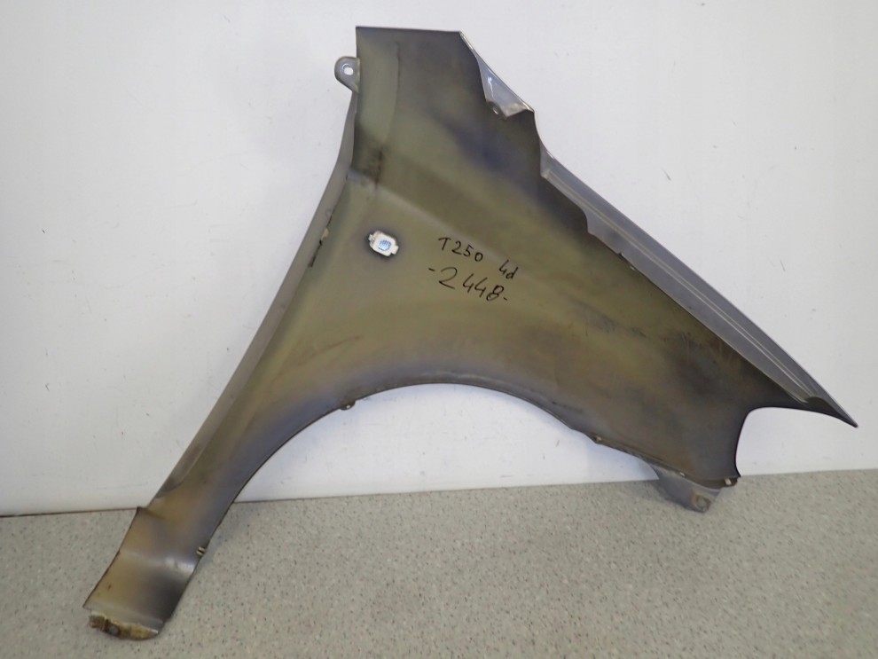 CHEVROLET AVEO SEDAN 4d T250 07- BŁOTNIK PRZEDNI PRAWY 10/13