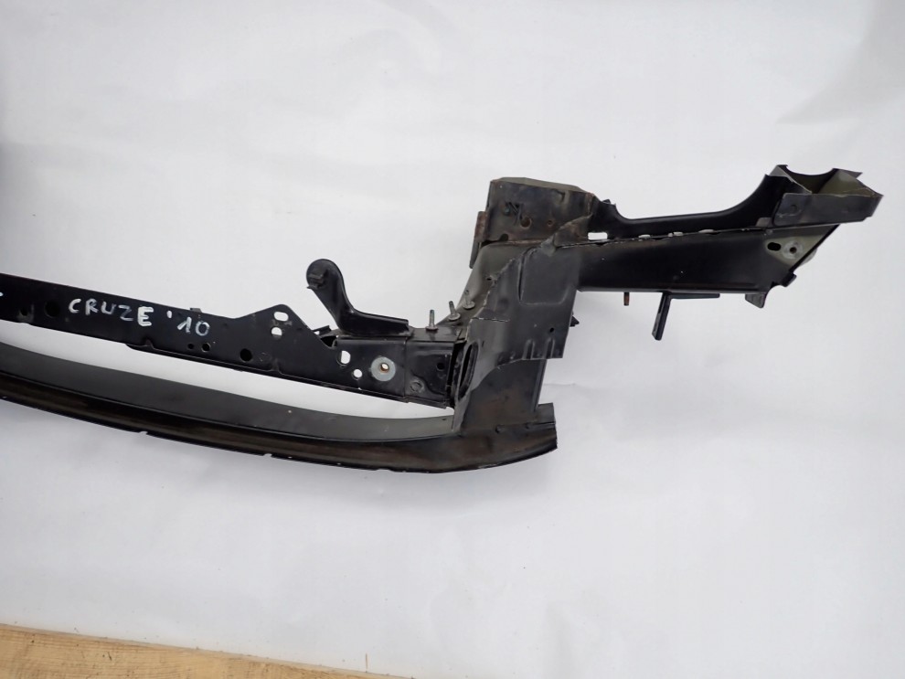 CHEVROLET CRUZE 08-12 PAS PRZEDNI Z BELKĄ ZDERZAKA GAR 8/11