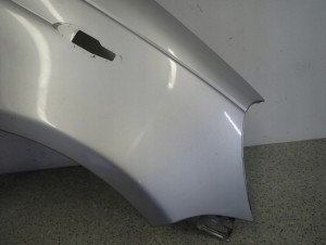 TOYOTA YARIS I 99-05 BŁOTNIK PRZEDNI PRAWY 1E7 2/11 MINIATURA