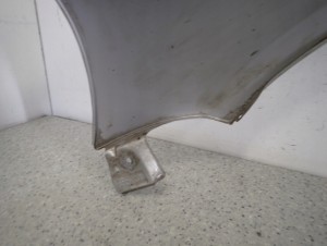 TOYOTA YARIS I 99-05 BŁOTNIK PRZEDNI PRAWY 1E7 10/11 MINIATURA