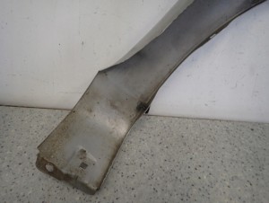 TOYOTA YARIS I 99-05 BŁOTNIK PRZEDNI LEWY 1E7 11/11 MINIATURA