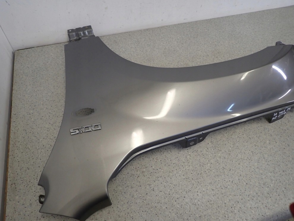 SUZUKI GRAND VITARA II 05 - BŁOTNIK PRZEDNI LEWY ZDL 7/10