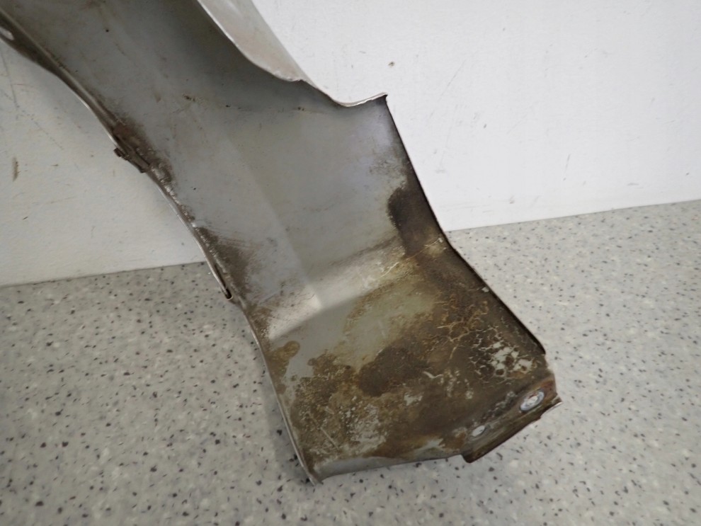 SUZUKI SWIFT III MK6 05-10 BŁOTNIK PRZEDNI PRAWY ZCC 13/13