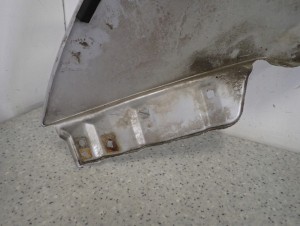 SUZUKI SWIFT III MK6 05-10 BŁOTNIK PRZEDNI PRAWY ZCC 12/13 MINIATURA