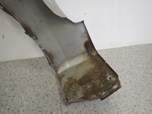 SUZUKI SWIFT III MK6 05-10 BŁOTNIK PRZEDNI PRAWY ZCC 13/13 MINIATURA