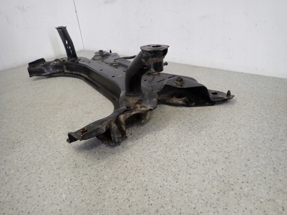 SUZUKI SPLASH 08-14 SANKI BELKA PRZEDNIA SILNIKA 7/8