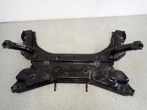 SUZUKI SPLASH 08-14 SANKI BELKA PRZEDNIA SILNIKA 5/8 MINIATURA