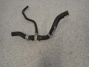 TOYOTA YARIS I 99-05 KRÓCIEC TRÓJNIK PRZEWÓD NAGRZEWNICY 3/6 MINIATURA