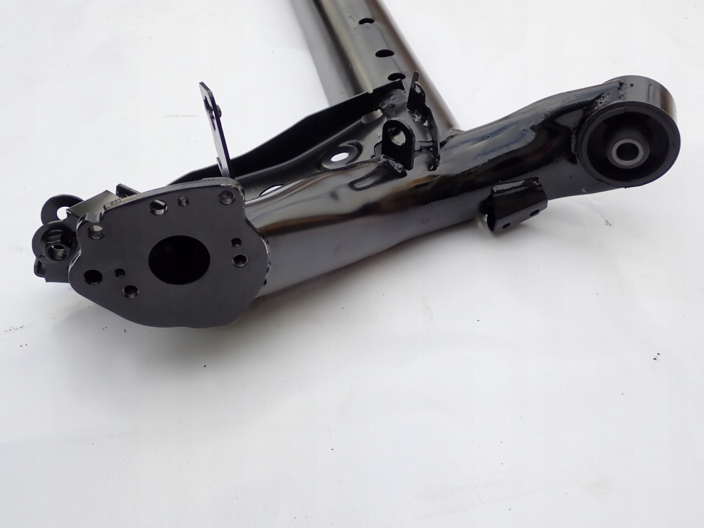 MAZDA 2 II DE 07-15 BELKA TYLNA ZAWIESZENIA TYŁ 4/8