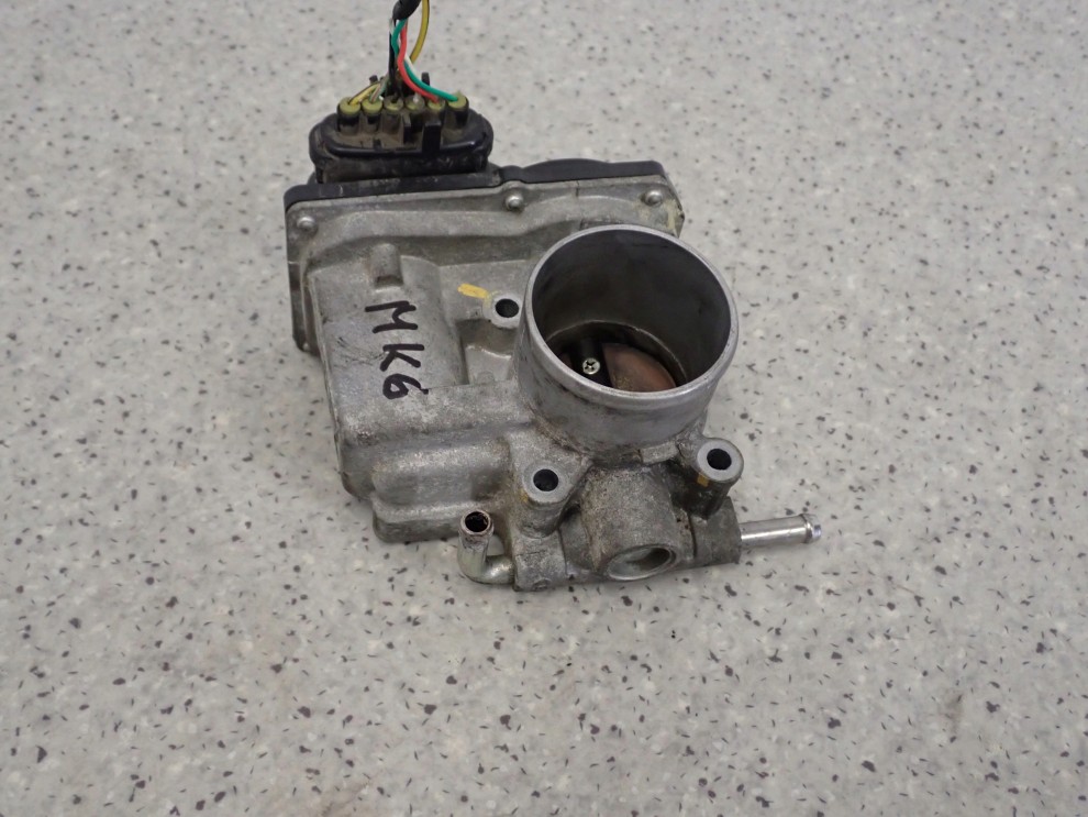 SUZUKI SWIFT MK6 1.3i 07-09 PRZEPUSTNICA POWIETRZA ELEKTRYCZNA 4/7