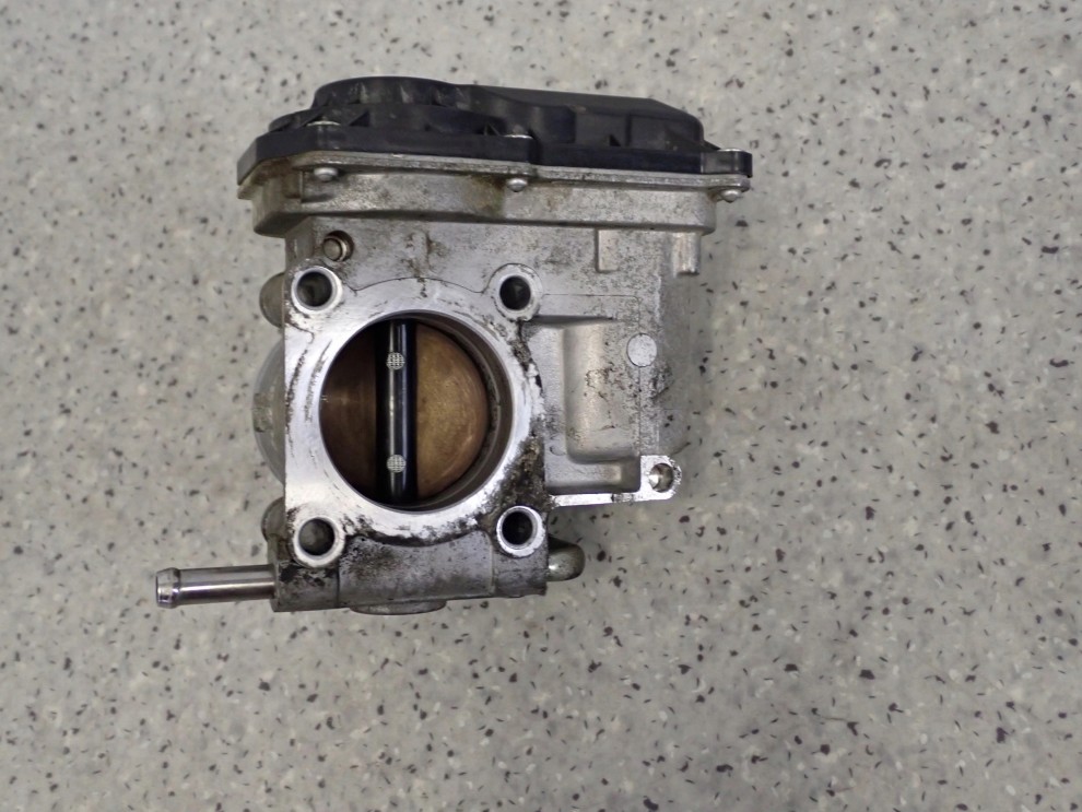 SUZUKI SWIFT MK6 1.3i 07-09 PRZEPUSTNICA POWIETRZA ELEKTRYCZNA 7/7