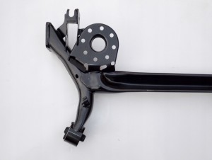 TOYOTA YARIS II P9 YARIS III P13 BELKA TYLNA ZAWIESZENIA TYŁ BĘBNY 7/8 MINIATURA