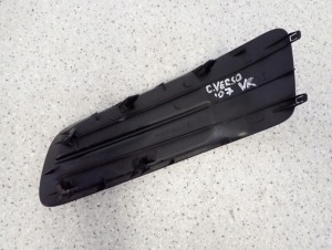 TOYOTA COROLLA VERSO 07- KRATKA ZAŚLEPKA HALOGENU PRAWA 6/7 MINIATURA