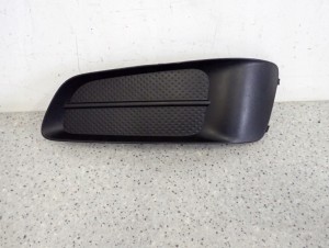 TOYOTA COROLLA VERSO 07- KRATKA ZAŚLEPKA HALOGENU LEWA 4/8 MINIATURA