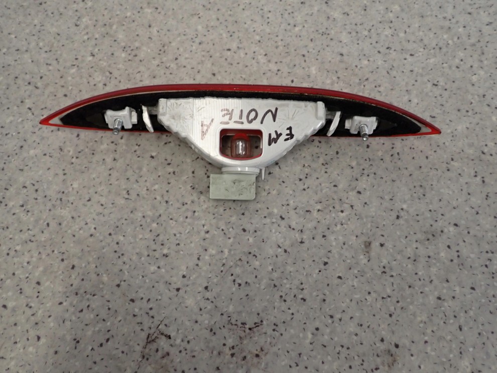 NISSAN NOTE 06-11 LAMPKA STOPU III STOP W KLAPIE 3/6