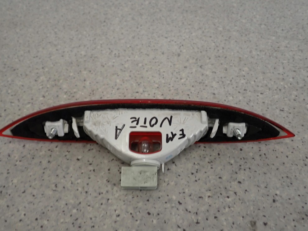 NISSAN NOTE 06-11 LAMPKA STOPU III STOP W KLAPIE 4/6