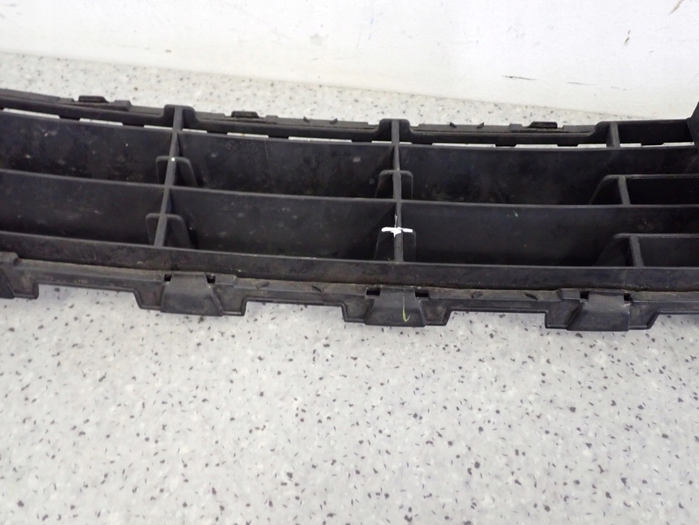 SUZUKI SWIFT 07-09 ATRAPA GRILL KRATKA DOLNA W ZDERZAK 7/10