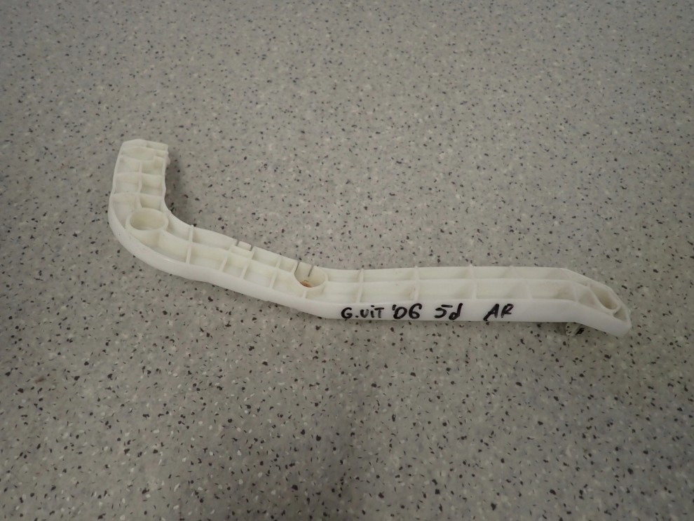 GRAND VITARA II 5d 06 - ŚLIZG ZDERZAKA TYLNY PRAWY 3/7