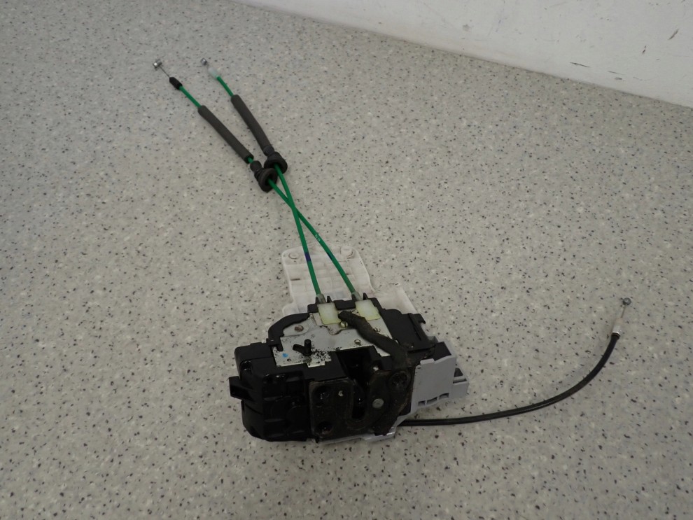 HYUNDAI i30 HB 07-12 ZAMEK DRZWI TYLNY PRAWY 2/9