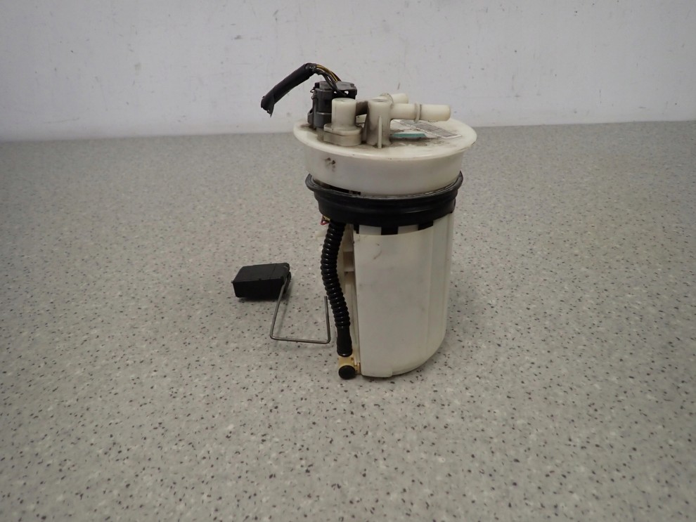 MITSUBISHI SPACE STAR BENZYNA 98- POMPA PALIWA PŁYWAK 1/7