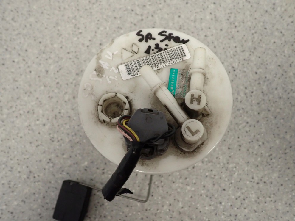 MITSUBISHI SPACE STAR BENZYNA 98- POMPA PALIWA PŁYWAK 3/7