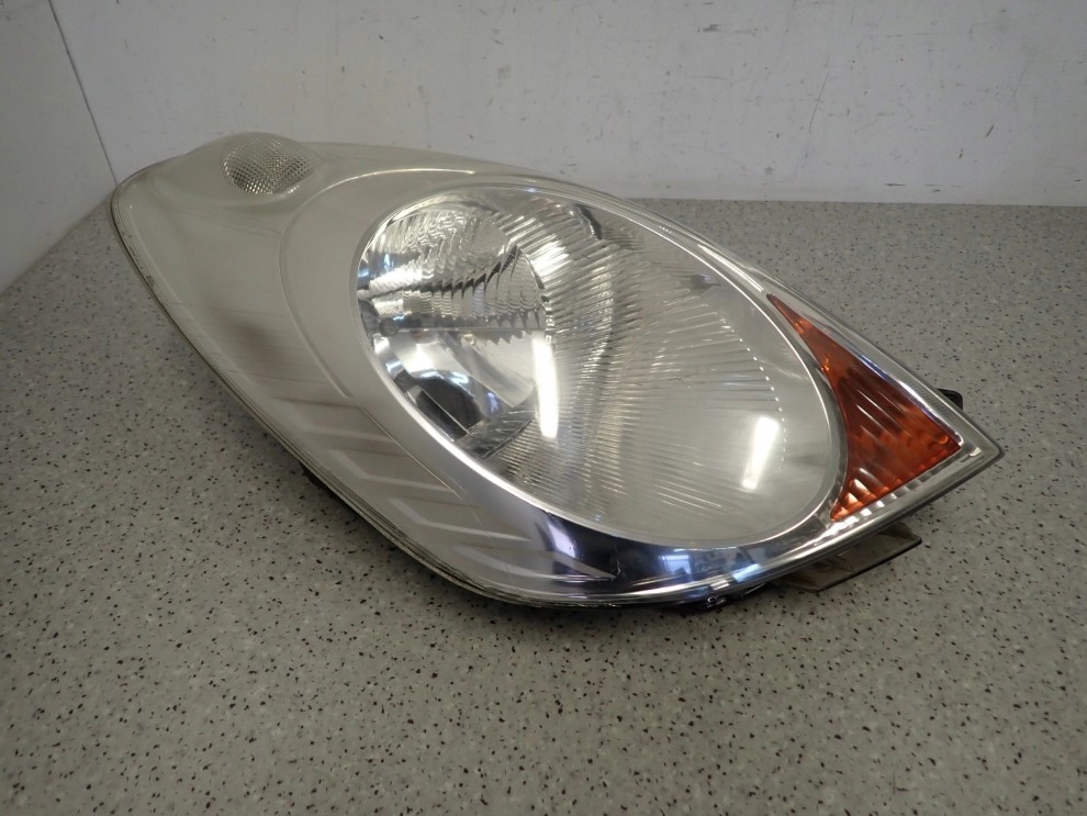 NISSAN NOTE E11 06- LAMPA PRZEDNIA PRAWA REFLEKTOR EUROPA 2/11