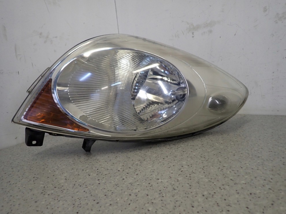 NISSAN NOTE E11 06- LAMPA PRZEDNIA PRAWA REFLEKTOR EUROPA 3/11