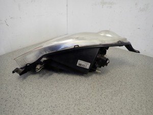 NISSAN NOTE E11 06- LAMPA PRZEDNIA PRAWA REFLEKTOR EUROPA 7/11 MINIATURA