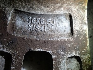 CHEVROLET ORLANDO FELGI ALUMINIOWE ALUFELGI 16JJ 12/14 MINIATURA