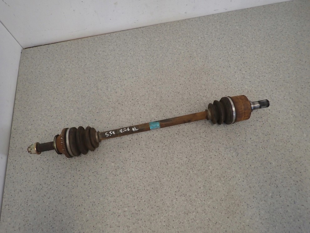 SANTA FE I 01-05 PÓŁOŚ TYLNA LEWA 2.0 CRDI 4WD 2/8