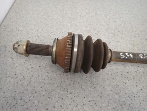 SANTA FE I 01-05 PÓŁOŚ TYLNA LEWA 2.0 CRDI 4WD 4/8 MINIATURA