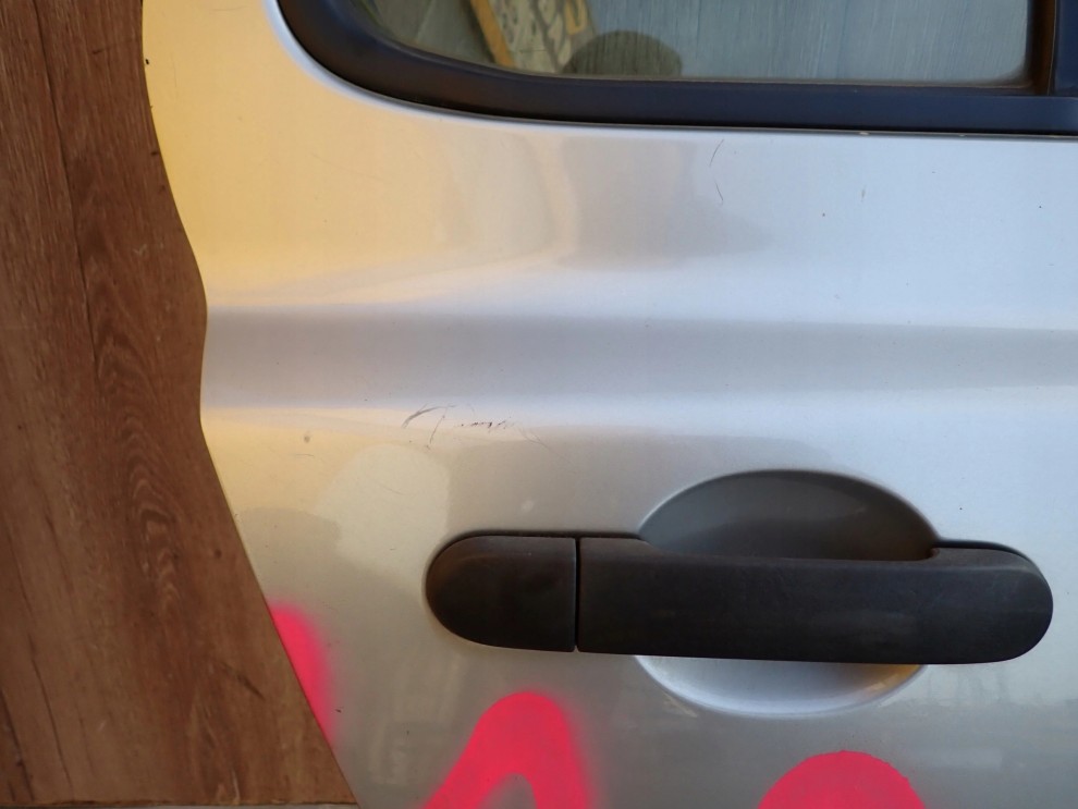 NISSAN MICRA K12 03-10 5d DRZWI TYLNE PRAWE KY0 8/10