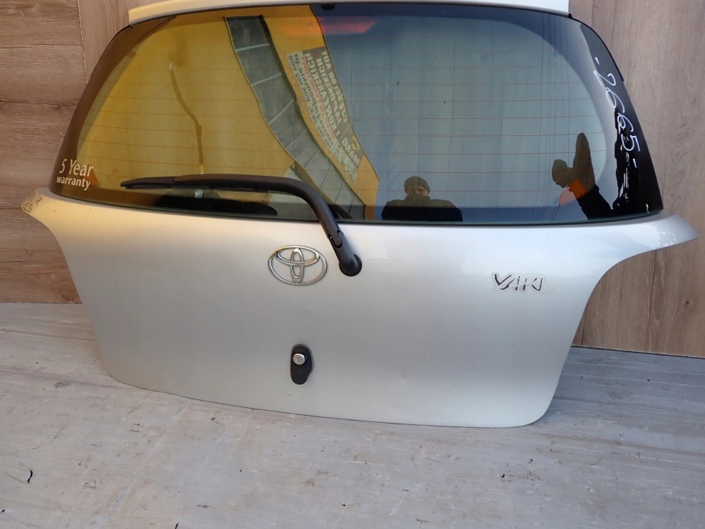 TOYOTA YARIS FR 99-05 KLAPA BAGAŻNIKA SZYBA 1E7 7/16
