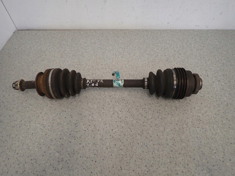 SANTA FE I 01-05 PÓŁOŚ PRZEDNIA PRAWA 2.0 CRDI 4WD 1/8