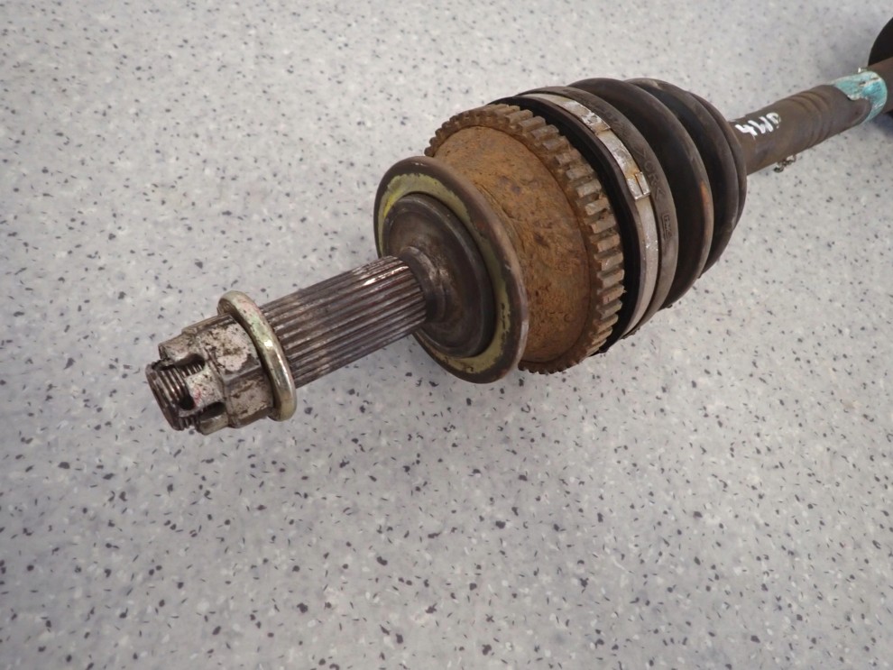 SANTA FE I 01-05 PÓŁOŚ PRZEDNIA PRAWA 2.0 CRDI 4WD 7/8