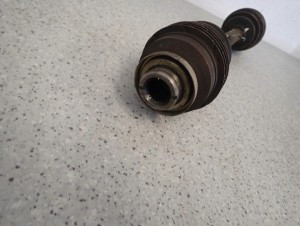 SANTA FE I 01-05 PÓŁOŚ PRZEDNIA PRAWA 2.0 CRDI 4WD 8/8 MINIATURA