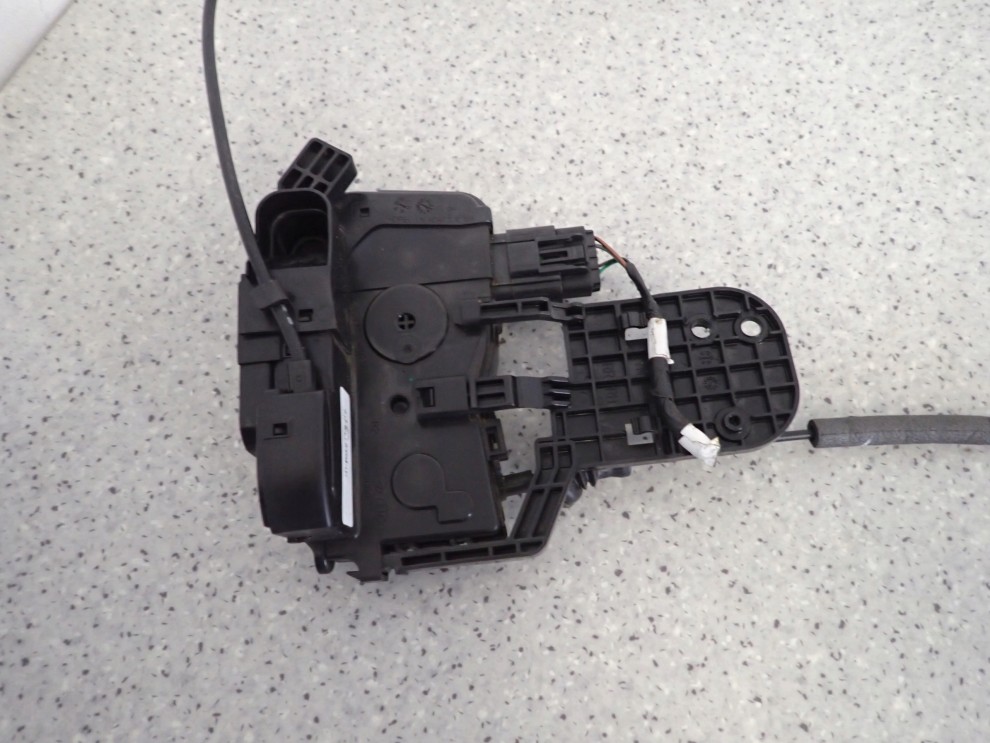 HYUNDAI IX20 HB 5D 09- ZAMEK DRZWI TYLNY PRAWY 4 PIN 3/6