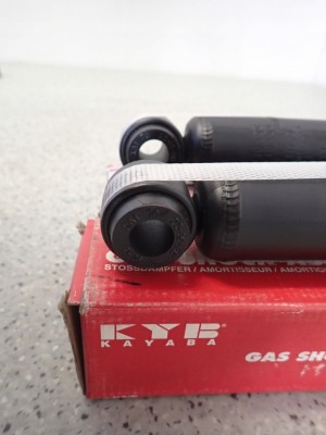 AMORTYZATOR TYŁ KYB 343213 MITSUBISHI TOYOTA NISSAN 4/6 MINIATURA