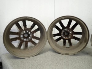 SUZUKI GRAND VITARA 06- FELGI ALUMINIOWE KOMPLET 17x6.5J 5X114.3 10/10 MINIATURA