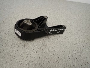 CHEVROLET ORLANDO 1.4T 10- PODUSZKA SILNIKA PRZÓD 1/6 MINIATURA