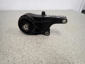 CHEVROLET ORLANDO 1.4T 10- PODUSZKA SILNIKA PRZÓD 5/6 MINIATURA