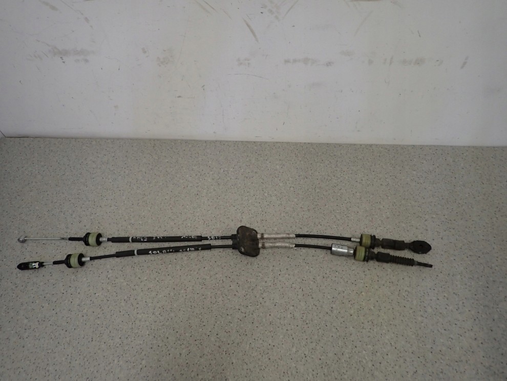 SUZUKI SPLASH 1.3 DDDIS DIESEL 08- LINKI ZMIANY BIEGÓW MANUAL 2/11