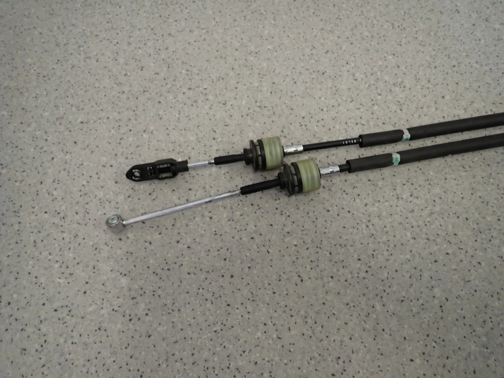 SUZUKI SPLASH 1.3 DDDIS DIESEL 08- LINKI ZMIANY BIEGÓW MANUAL 10/11