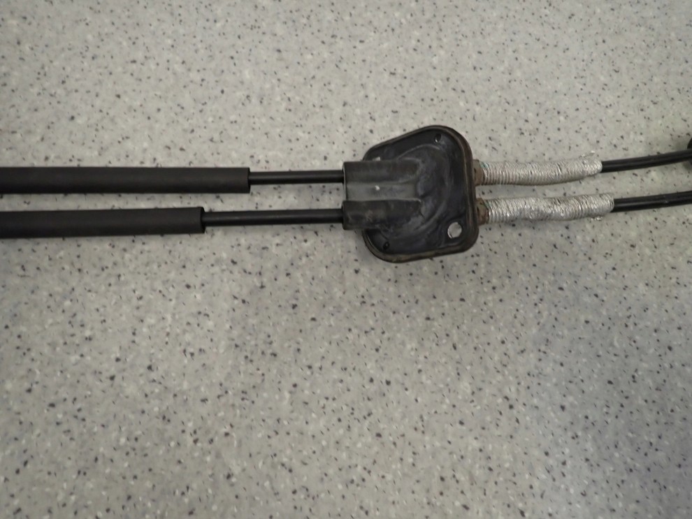 SUZUKI SPLASH 1.3 DDDIS DIESEL 08- LINKI ZMIANY BIEGÓW MANUAL 11/11