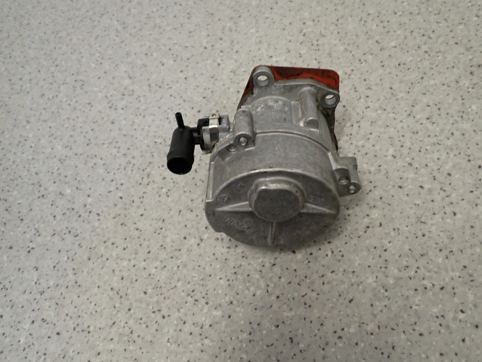 NISSAN PRIMERA P12 1.9 DCI DIESEL POMPA VACUM PODCIŚNIENIOWA 1/9