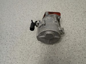 NISSAN PRIMERA P12 1.9 DCI DIESEL POMPA VACUM PODCIŚNIENIOWA 1/9 MINIATURA