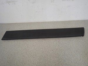 SUZUKI SX4 S-CROSS 13-21 LISTWA DRZWIPRZEDNIA PRAWA 3/7 MINIATURA