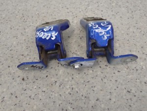 SUZUKI SX4 S-CROSS 13-21 ZAWIASY DRZWI PRZEDNICHH PRAWYCH ZUM 3/4 MINIATURA